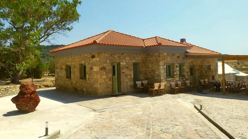 Η TKC KOLEKSION εγκαινιάζει στη Λέσβο δύο από τις επιχειρήσεις της